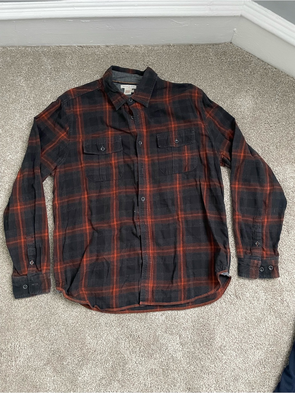 Men's Long-Sleeve Plaid Button-Down Shirt in Black and Rust
